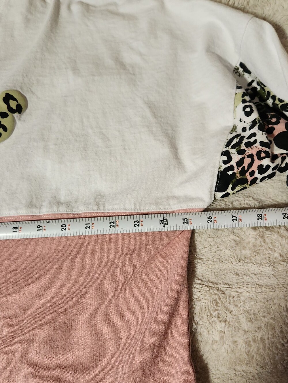 Disney Parks Animal Kingdom Wild About Disney Spirit Jersey XL Pink White - Picture 6 of 13